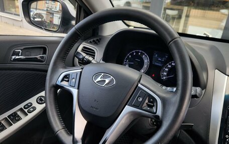 Hyundai Solaris II рестайлинг, 2011 год, 670 000 рублей, 18 фотография