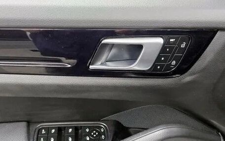 Porsche Cayenne III, 2022 год, 8 800 000 рублей, 23 фотография
