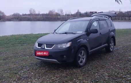 Mitsubishi Outlander III рестайлинг 3, 2007 год, 750 000 рублей, 1 фотография
