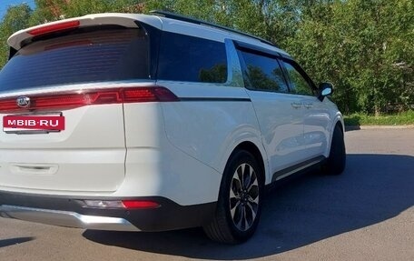 KIA Carnival, 2021 год, 4 200 000 рублей, 6 фотография