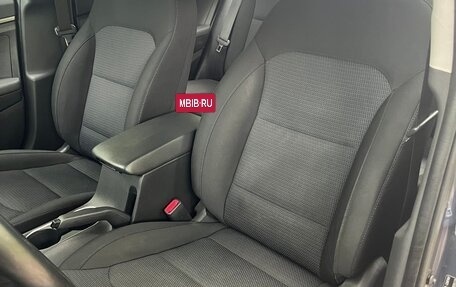 Hyundai Elantra VI рестайлинг, 2018 год, 1 620 000 рублей, 12 фотография