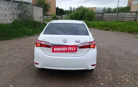 Toyota Corolla, 2015 год, 1 360 000 рублей, 4 фотография