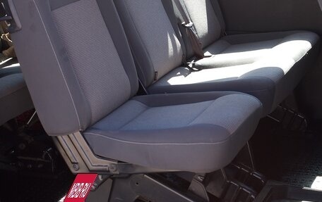 Volkswagen Caravelle T5, 2014 год, 1 600 000 рублей, 3 фотография