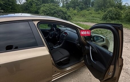 Opel Astra J, 2013 год, 850 000 рублей, 6 фотография