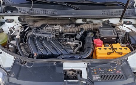 Renault Logan II, 2019 год, 970 000 рублей, 3 фотография