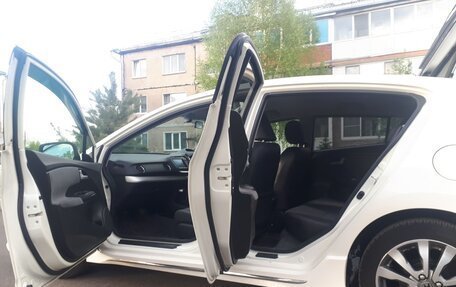Honda Insight II рестайлинг, 2012 год, 770 000 рублей, 4 фотография