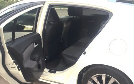 Honda Insight II рестайлинг, 2012 год, 770 000 рублей, 22 фотография