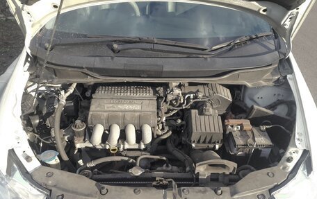 Honda Insight II рестайлинг, 2012 год, 770 000 рублей, 20 фотография