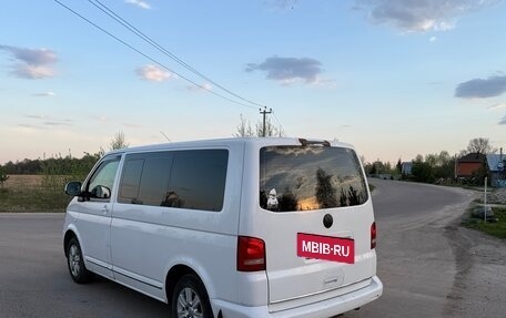 Volkswagen Caravelle T5, 2010 год, 1 250 000 рублей, 3 фотография
