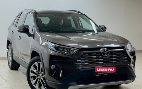 Toyota RAV4, 2019 год, 3 720 000 рублей, 3 фотография