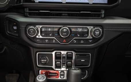 Jeep Wrangler, 2026 год, 17 362 724 рублей, 30 фотография