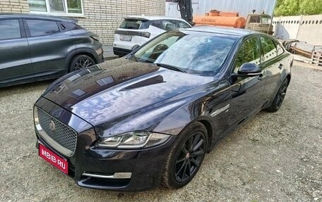 Jaguar XJ IV (X351), 2017 год, 3 085 000 рублей, 1 фотография