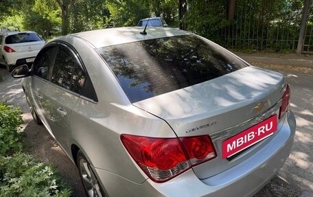 Chevrolet Cruze II, 2010 год, 620 000 рублей, 4 фотография