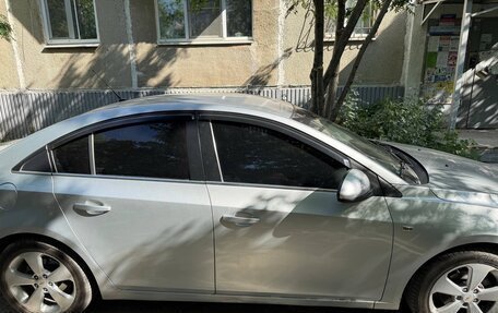 Chevrolet Cruze II, 2010 год, 620 000 рублей, 6 фотография