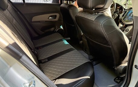 Chevrolet Cruze II, 2010 год, 620 000 рублей, 10 фотография
