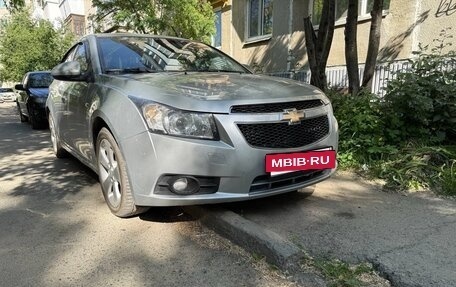 Chevrolet Cruze II, 2010 год, 620 000 рублей, 5 фотография