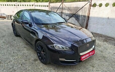 Jaguar XJ IV (X351), 2017 год, 3 085 000 рублей, 2 фотография