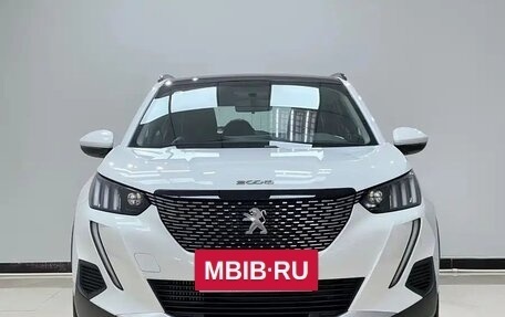 Peugeot 2008 II, 2023 год, 1 465 000 рублей, 2 фотография