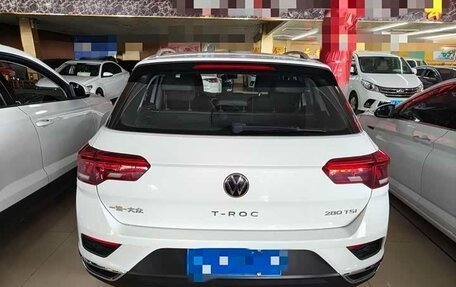 Volkswagen T-Roc I, 2022 год, 1 372 006 рублей, 10 фотография