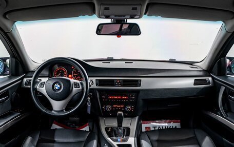 BMW 3 серия, 2007 год, 975 000 рублей, 9 фотография