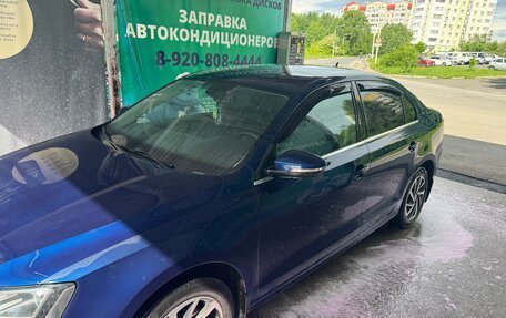 Volkswagen Jetta VI, 2014 год, 750 000 рублей, 3 фотография