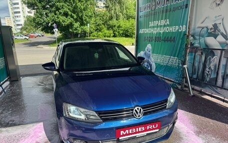 Volkswagen Jetta VI, 2014 год, 750 000 рублей, 4 фотография