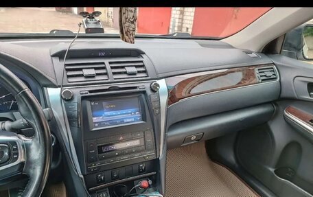 Toyota Camry, 2017 год, 2 200 000 рублей, 5 фотография