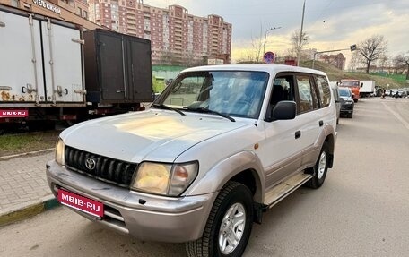 Toyota Land Cruiser Prado 90 рестайлинг, 1998 год, 715 000 рублей, 1 фотография