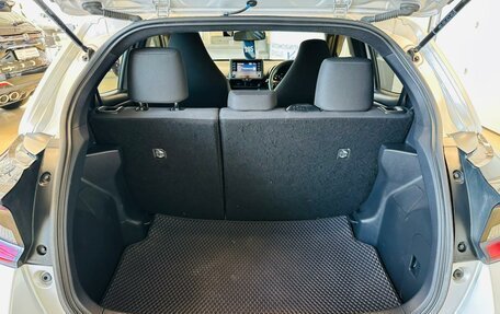Toyota Yaris, 2020 год, 1 099 000 рублей, 19 фотография