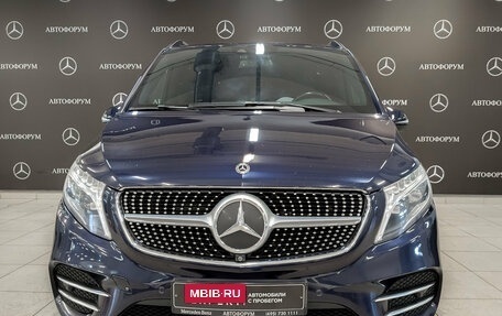 Mercedes-Benz V-Класс, 2021 год, 6 290 000 рублей, 2 фотография