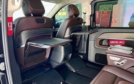 Mercedes-Benz V-Класс, 2026 год, 10 300 000 рублей, 13 фотография