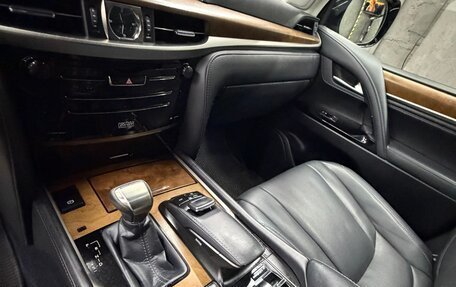 Lexus LX III, 2017 год, 7 200 000 рублей, 23 фотография