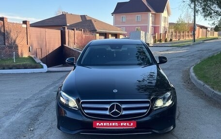 Mercedes-Benz E-Класс, 2017 год, 3 050 000 рублей, 3 фотография