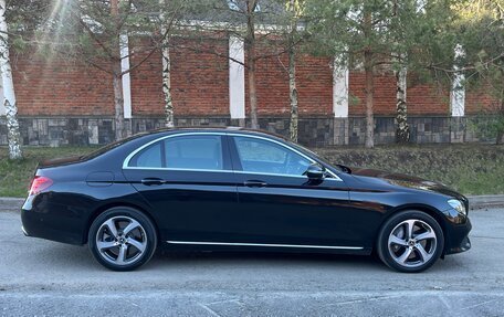 Mercedes-Benz E-Класс, 2017 год, 3 050 000 рублей, 10 фотография