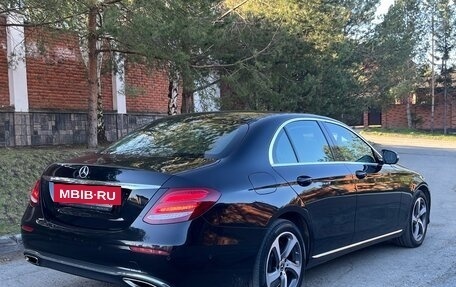 Mercedes-Benz E-Класс, 2017 год, 3 050 000 рублей, 9 фотография