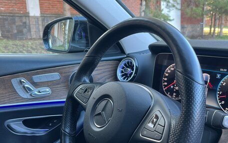 Mercedes-Benz E-Класс, 2017 год, 3 050 000 рублей, 26 фотография
