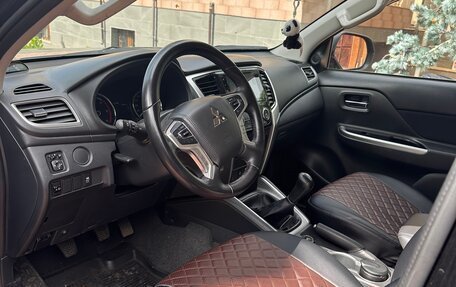 Mitsubishi L200 IV рестайлинг, 2021 год, 3 150 000 рублей, 9 фотография
