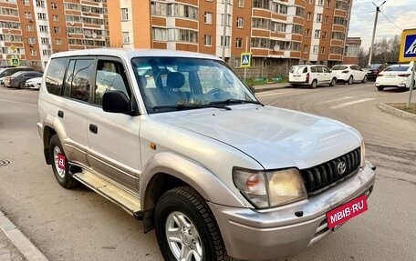 Toyota Land Cruiser Prado 90 рестайлинг, 1998 год, 715 000 рублей, 3 фотография