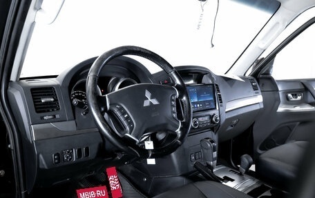 Mitsubishi Pajero IV, 2011 год, 1 999 000 рублей, 12 фотография