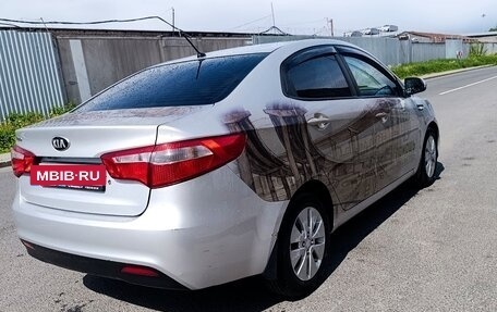 KIA Rio III рестайлинг, 2014 год, 800 000 рублей, 4 фотография