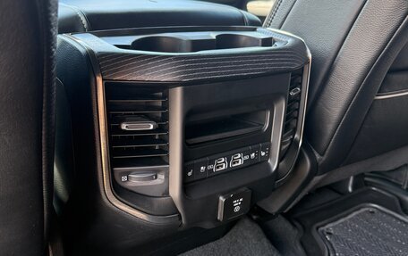 Dodge RAM IV, 2019 год, 8 000 000 рублей, 12 фотография