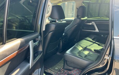 Toyota Land Cruiser 200, 2016 год, 6 499 999 рублей, 11 фотография