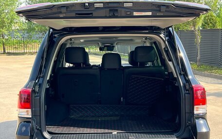 Toyota Land Cruiser 200, 2016 год, 6 499 999 рублей, 16 фотография