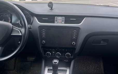 Skoda Octavia, 2017 год, 1 440 000 рублей, 2 фотография