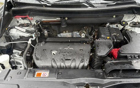 Mitsubishi Outlander III рестайлинг 3, 2018 год, 1 850 000 рублей, 7 фотография