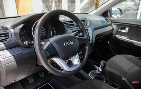 KIA Rio III рестайлинг, 2014 год, 735 000 рублей, 13 фотография