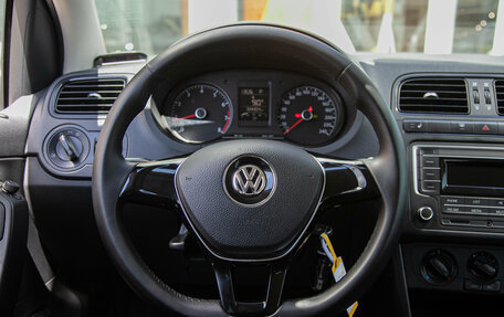 Volkswagen Polo VI (EU Market), 2015 год, 878 000 рублей, 16 фотография