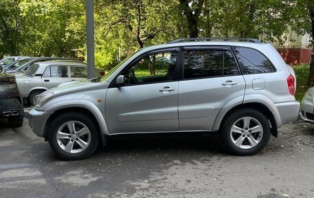 Toyota RAV4, 2001 год, 666 000 рублей, 17 фотография