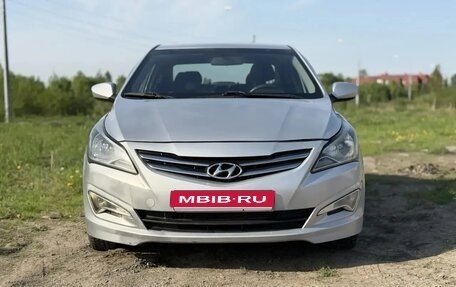 Hyundai Solaris II рестайлинг, 2014 год, 740 000 рублей, 1 фотография