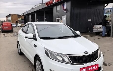 KIA Rio III рестайлинг, 2013 год, 730 000 рублей, 1 фотография